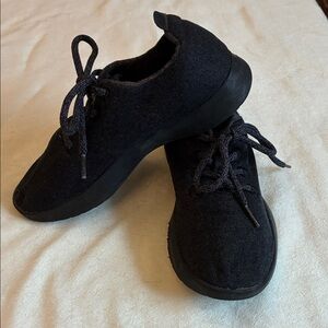 Allbirds Women's Black Sneakers size 7. Wool Runners